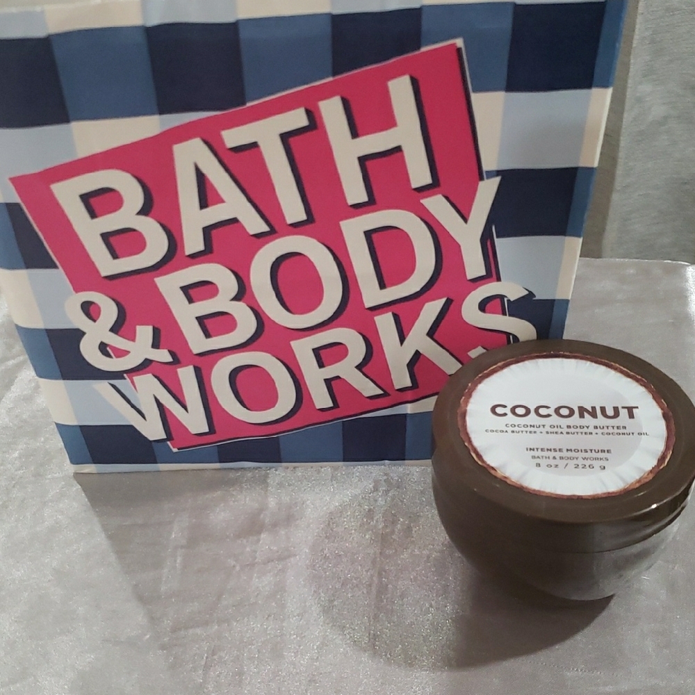 Bath & Body Works Coconut Body Butter - Brown